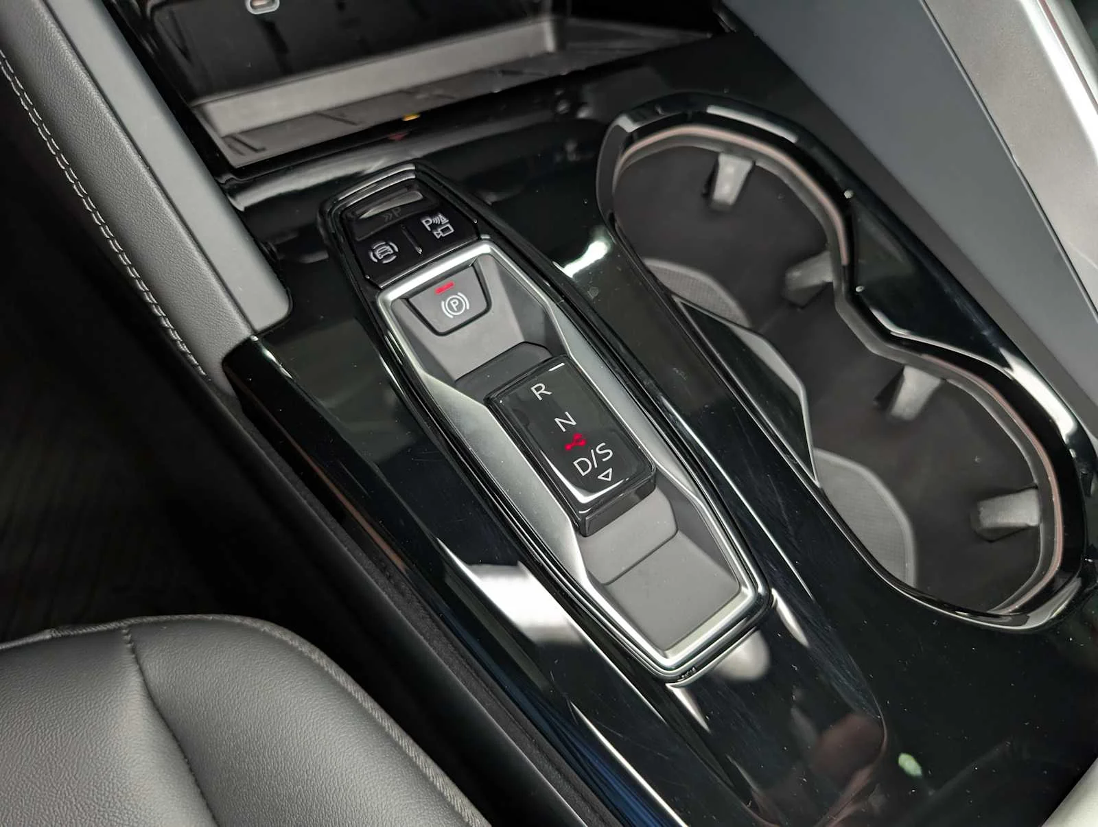 Used 2026 Tambora Gray Metallic Audi Premium Plus image 28