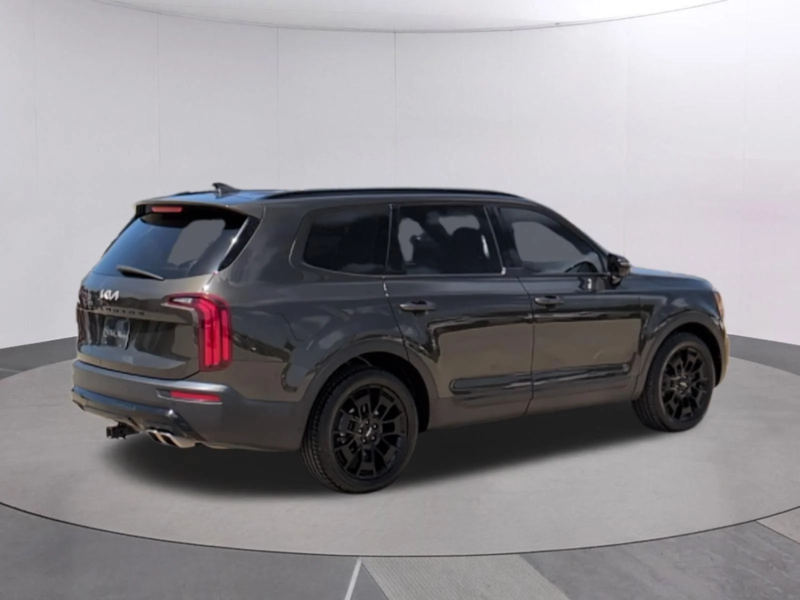 Used 2022 Dark Moss Kia SX image 8