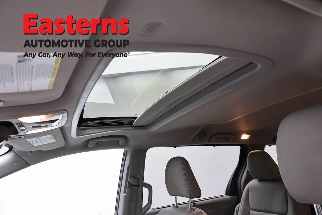 Used 2019 Red Toyota XLE image 38
