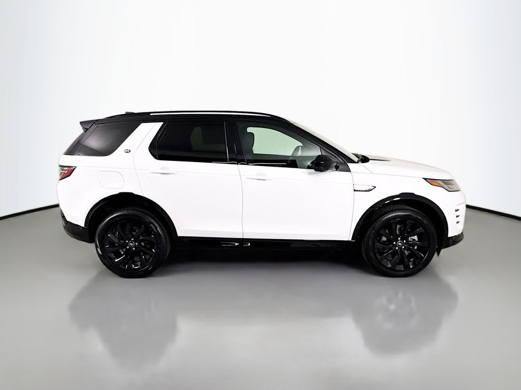 New 2025 Fuji White Land Rover SE image 8