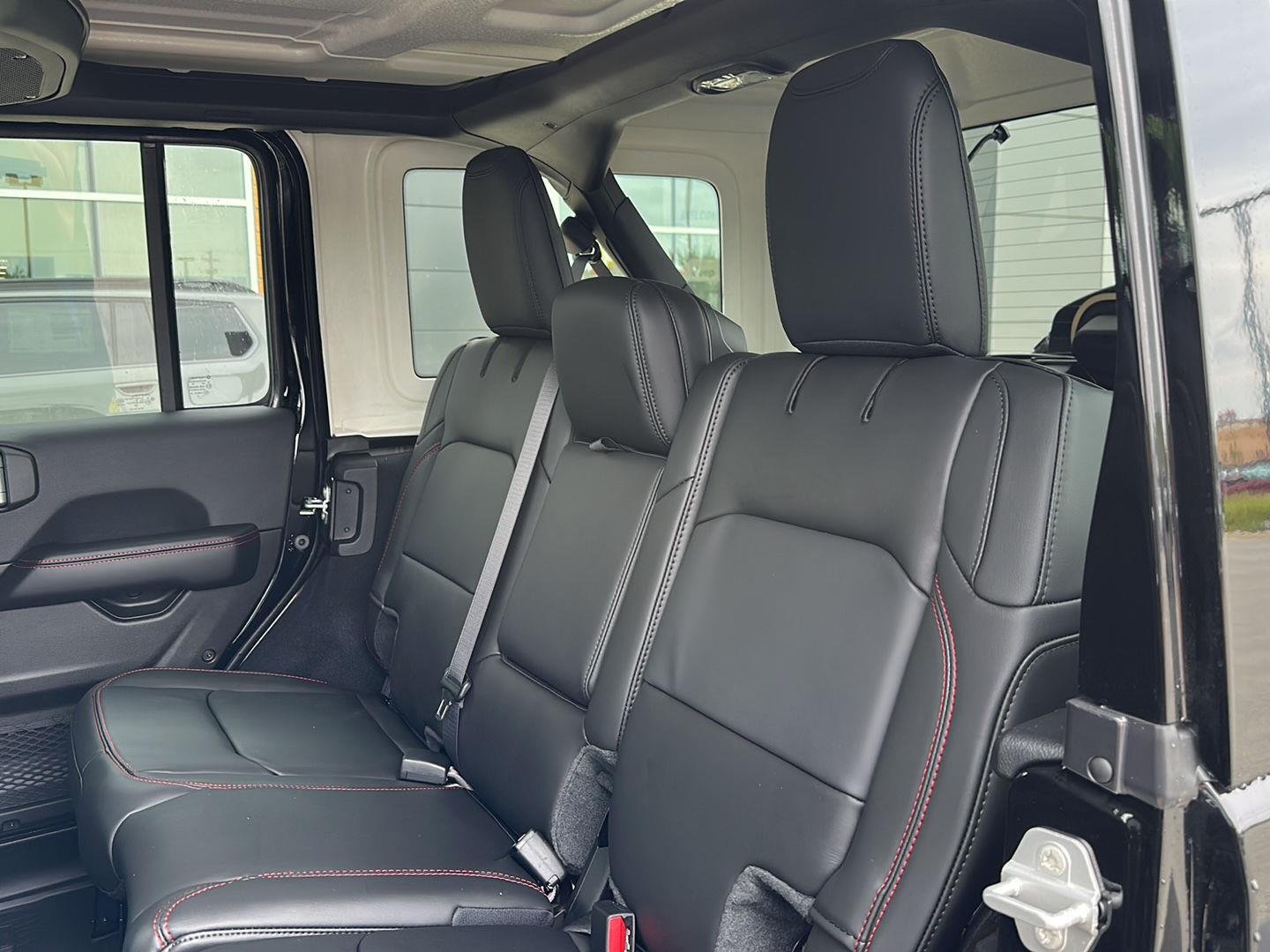 New 2026 Black Clearcoat Jeep Rubicon image 28