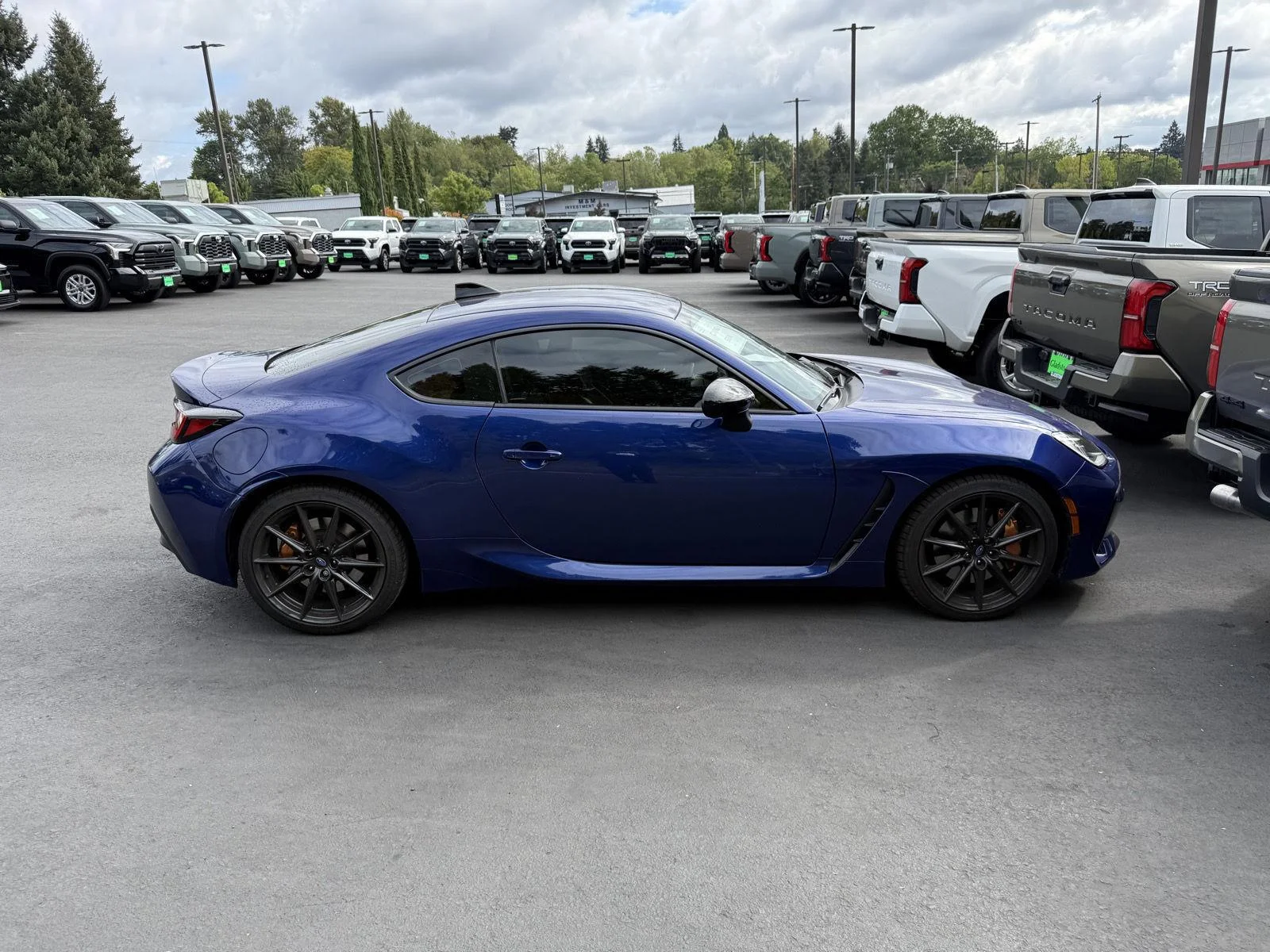 Used 2025 Sapphire Blue Pearl Subaru tS image 6