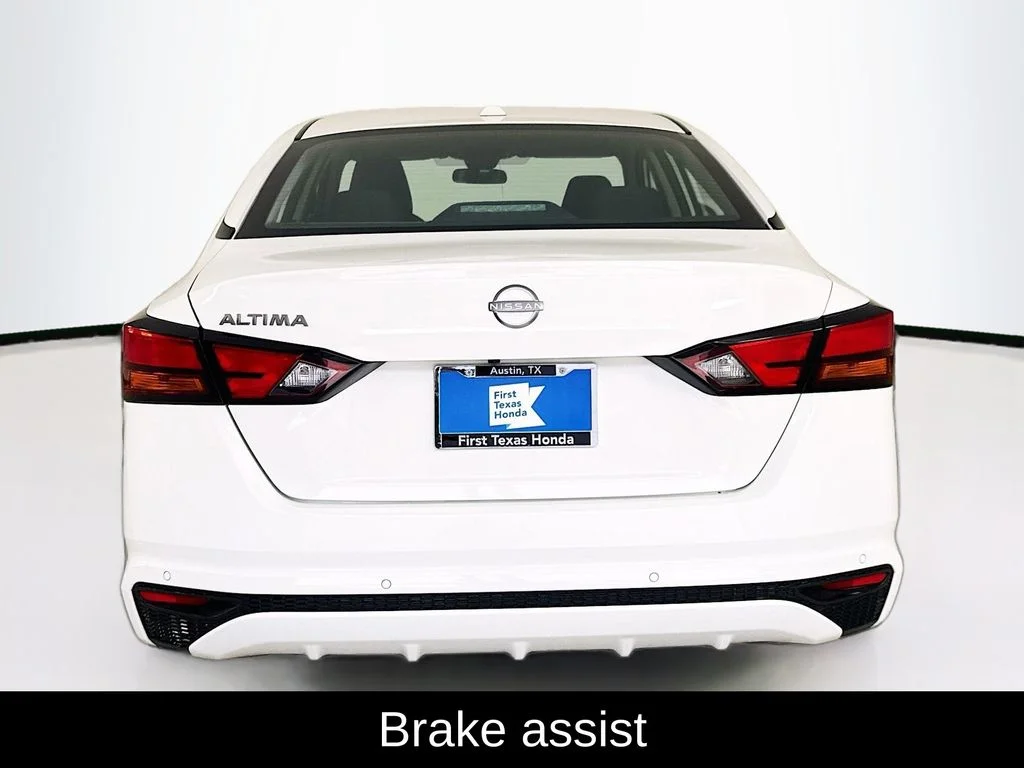 Used 2025 Glacier White Nissan 2.5 SV image 6