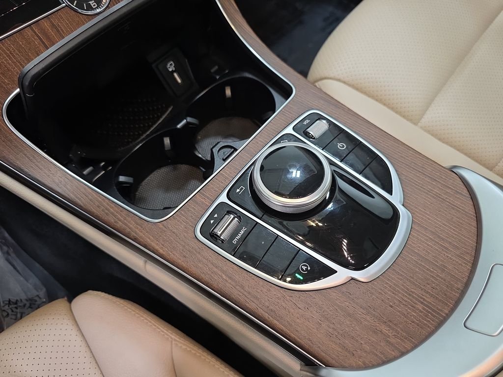Used 2020 White Mercedes-Benz C 300 image 25