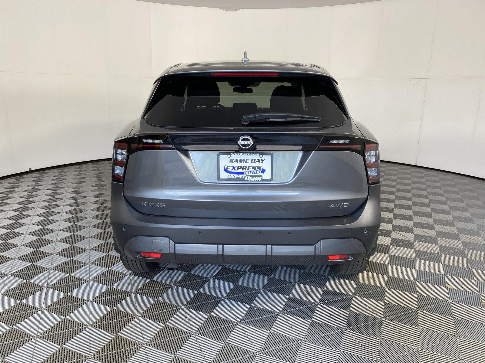 Used 2025 Gun Metallic Nissan SV image 6