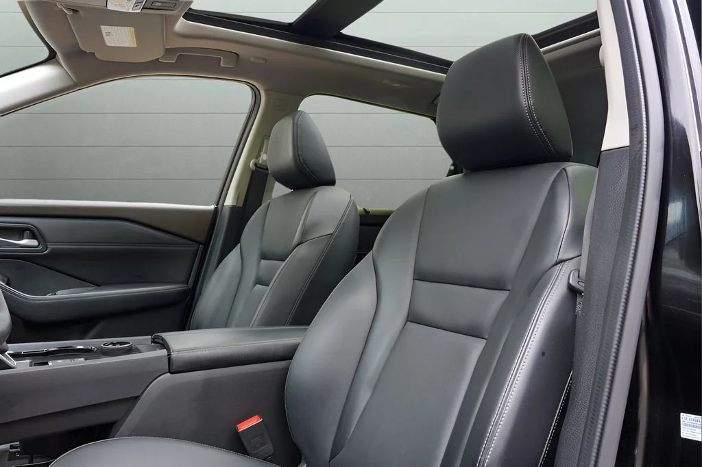 Certified Used 2023 Black Nissan SV image 2