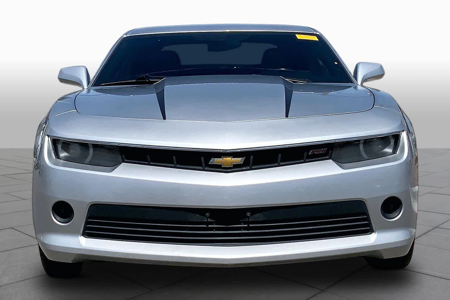 Used 2014 Silver Ice Metallic Chevrolet LT image 3
