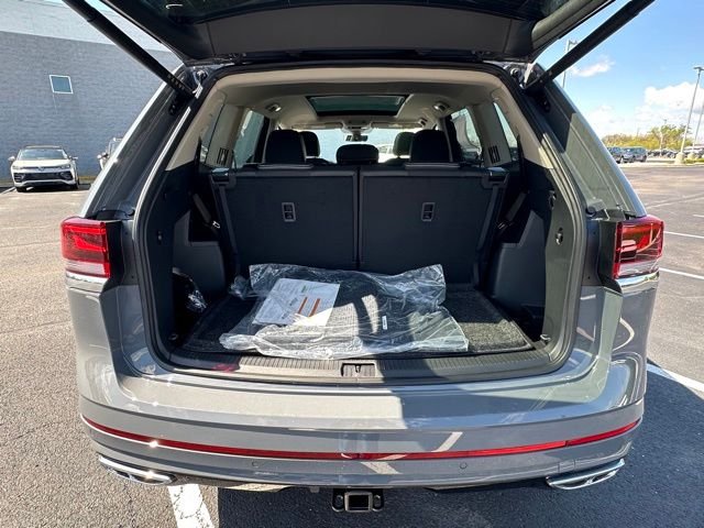 New 2026 Pure Gray Volkswagen 2.0T SEL Premium R-Line image 16