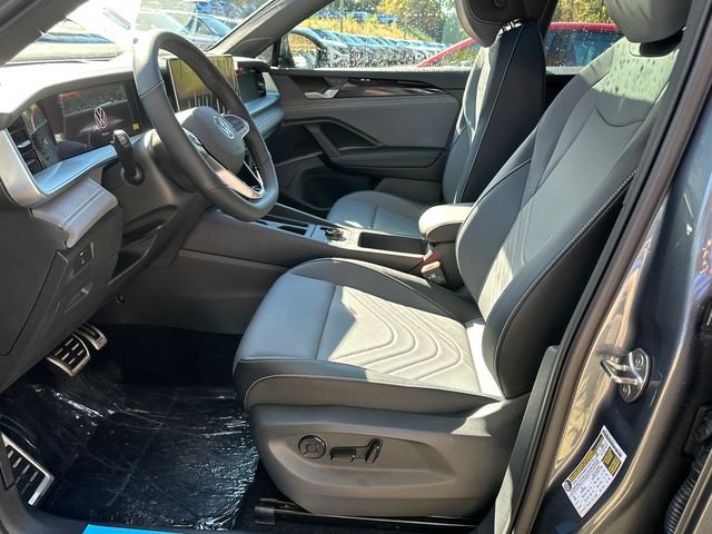 New 2026 Gray Volkswagen 2.0T SE R-Line Black image 9