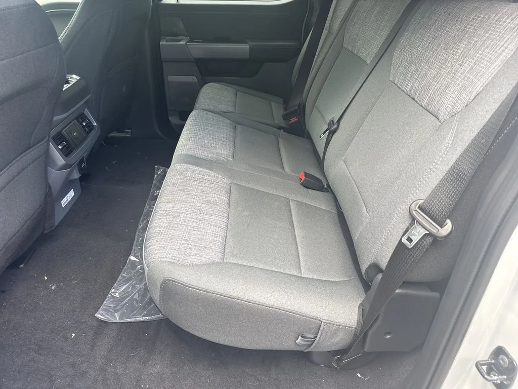 New 2026 Avalanche Ford F-250® XLT image 20