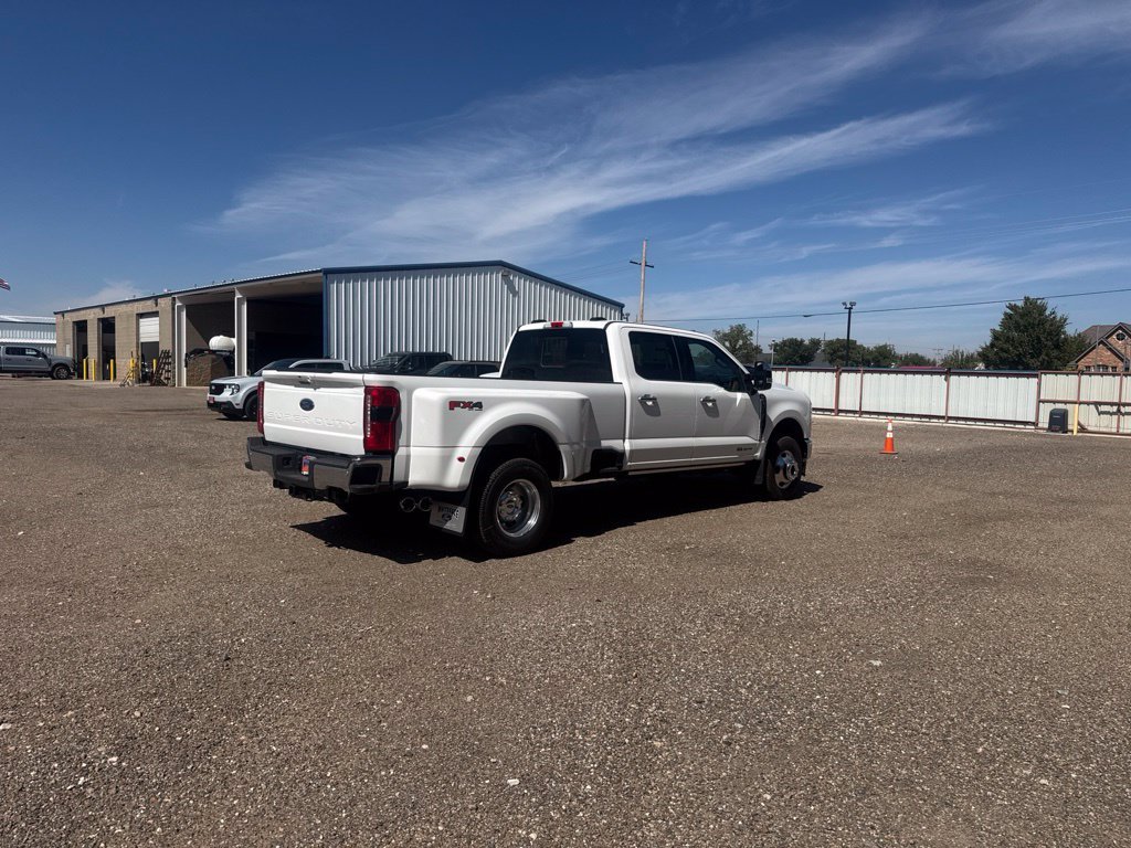 New 2026 Star White Metallic Tri-Coat Ford Lariat image 7