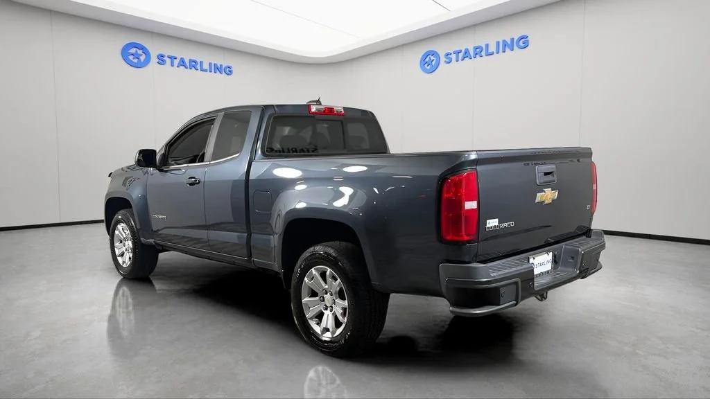 Used 2019 SHADOW GRAY METALLIC Chevrolet 2WD LT image 6