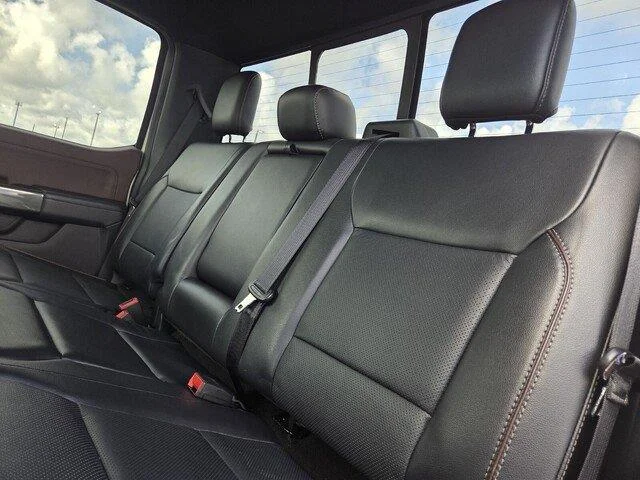 Used 2023 Star White Metallic Tri-Coat Ford LARIAT image 27