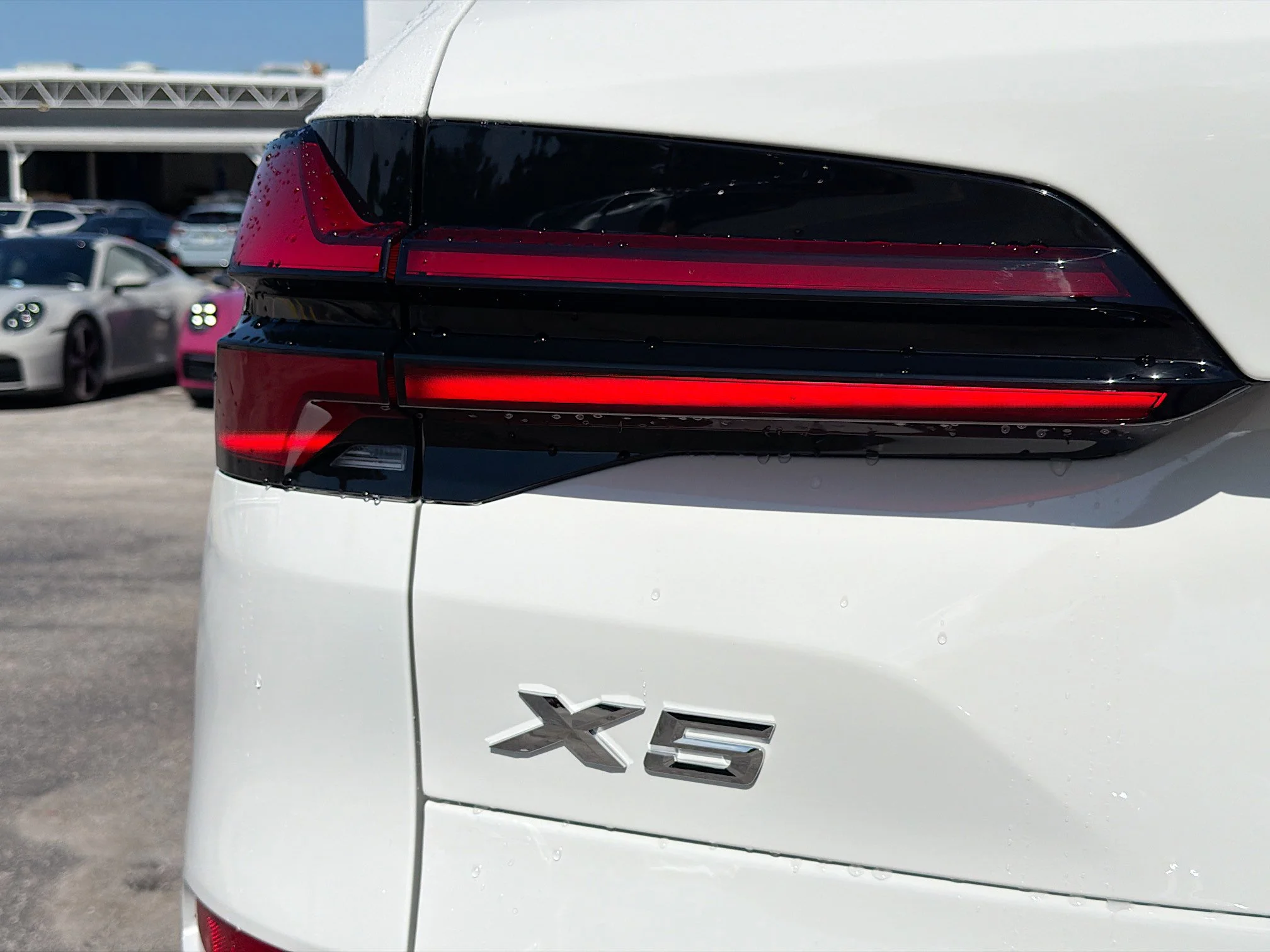 New 2026 Alpine White BMW xDrive40i image 10