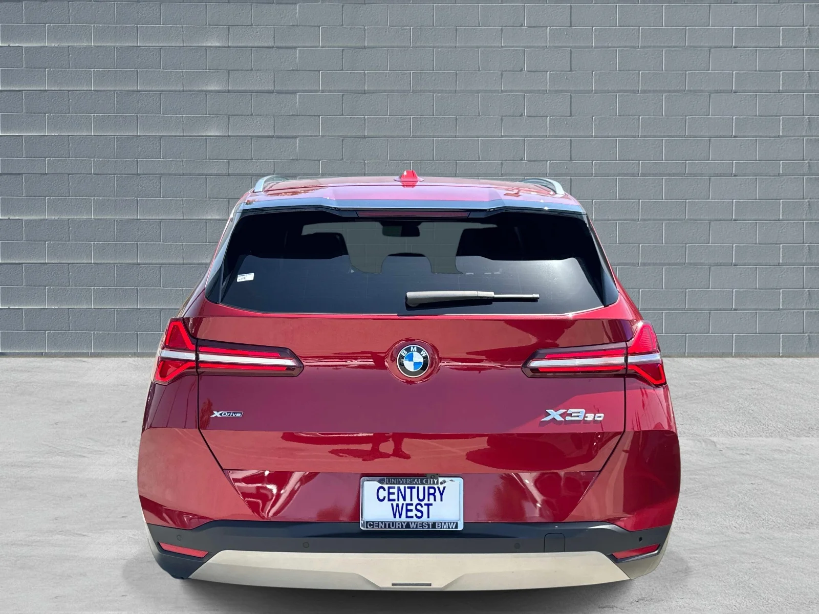 Used 2025 Vegas Red Metallic BMW 30 xDrive Sports Activity Vehicle image 4