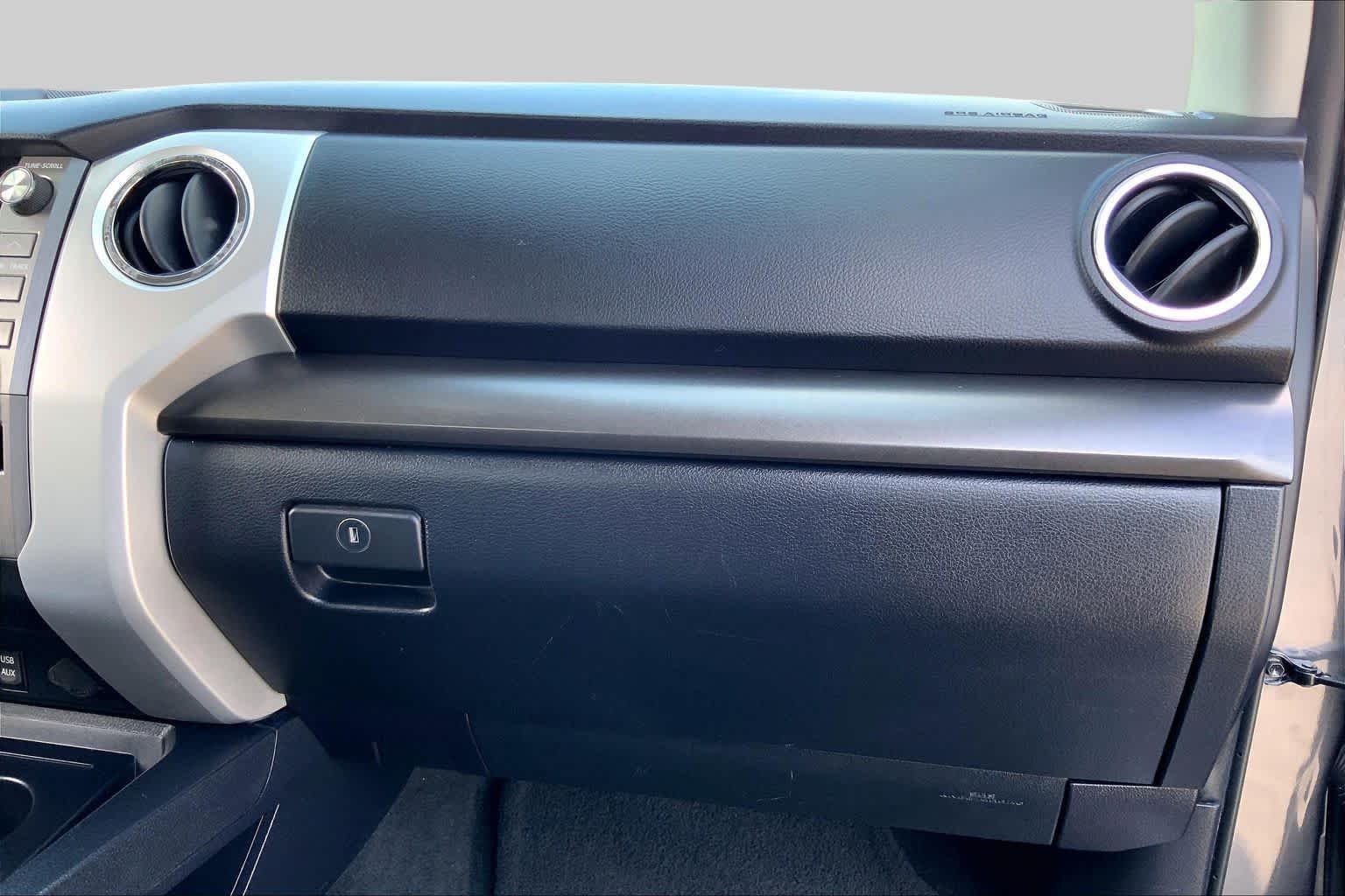 Used 2019 Magnetic Gray Metallic Toyota SR5 image 18
