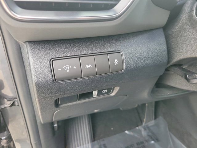 Certified Used 2023 Gray Hyundai SE image 18