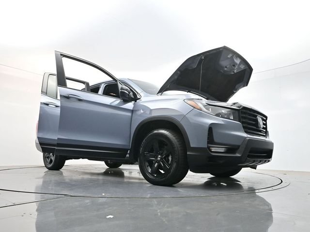 Used 2023  Honda Black Edition image 52