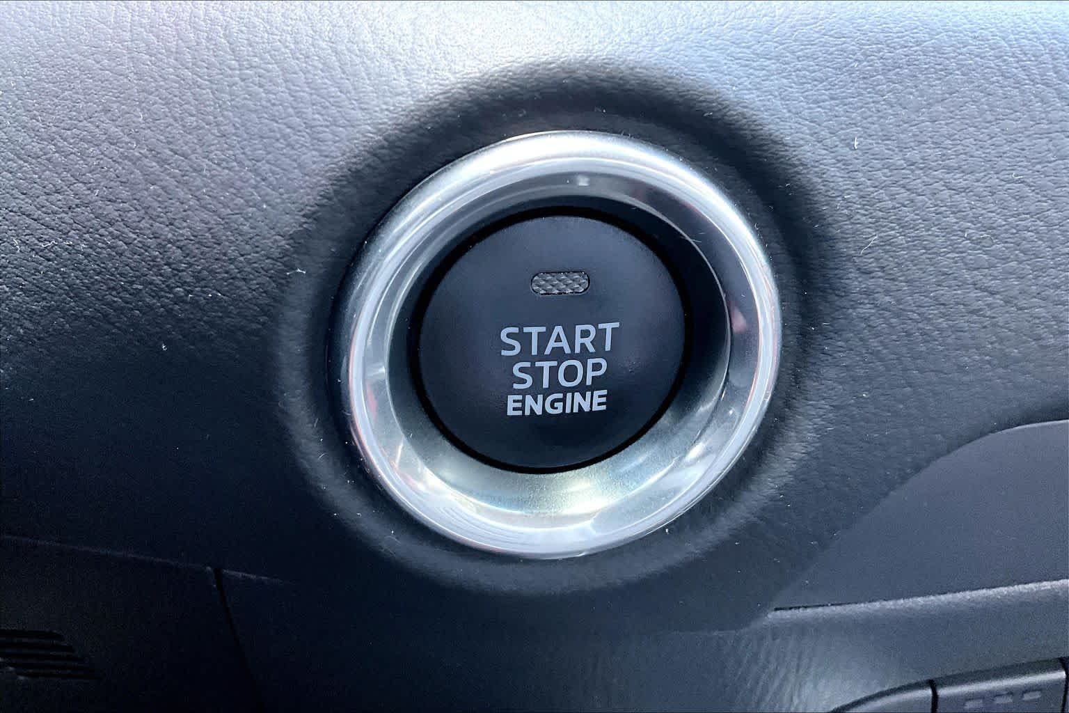 Used 2022 Polymetal Gray Mazda 2.5 S Carbon Edition image 33