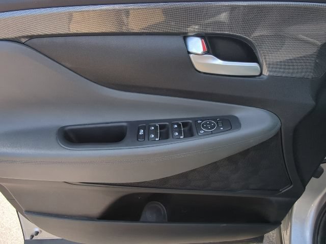 2022 Hyundai Santa Fe SEL - Photo 12