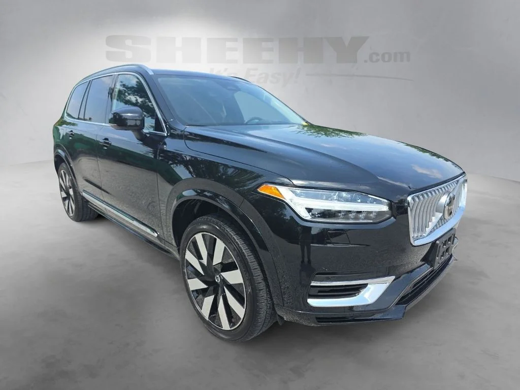 Used 2023 Black Volvo Ultimate image 2