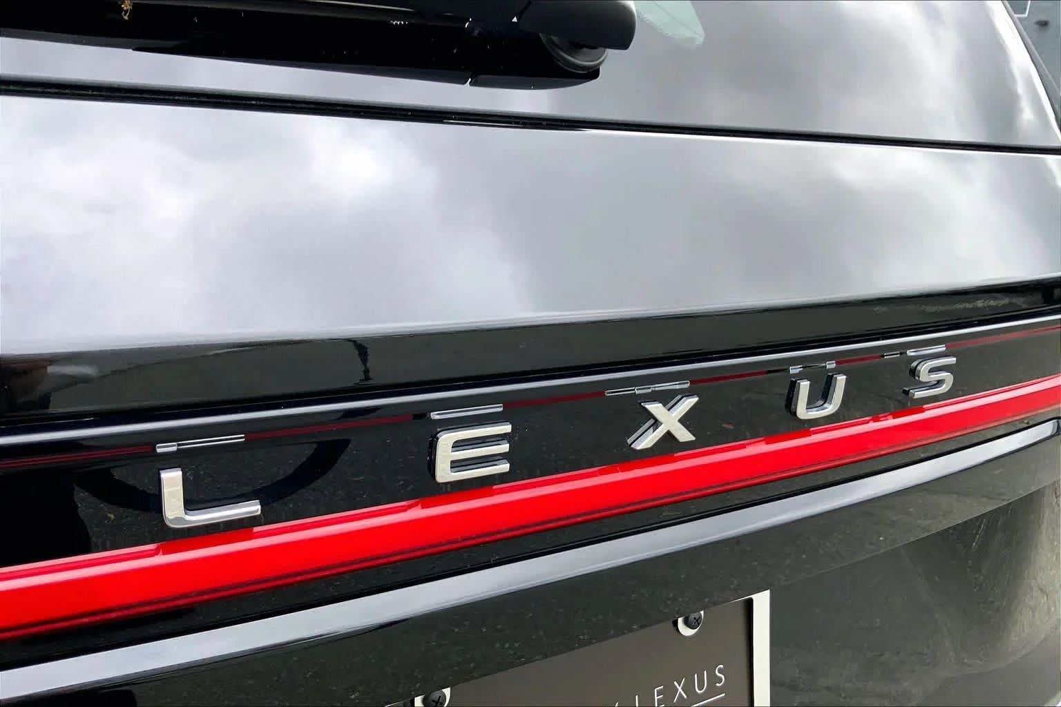 Certified Used 2025 CAVIAR Lexus F SPORT Premium image 31