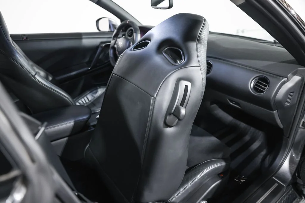 Used 2013 Gray Nissan Premium image 29