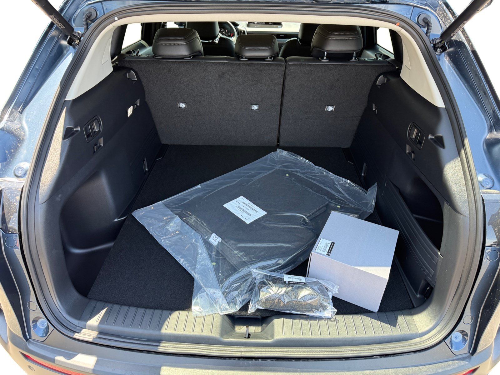 New 2026 Ingot Blue Metallic Mazda Premium image 17