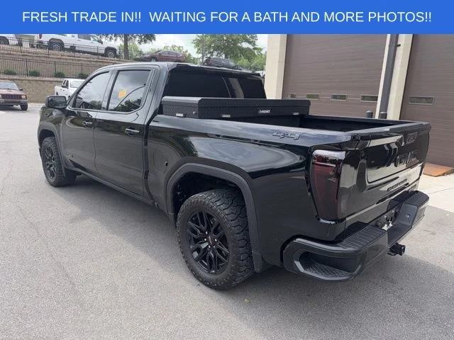 Used 2022 Black GMC Elevation image 4