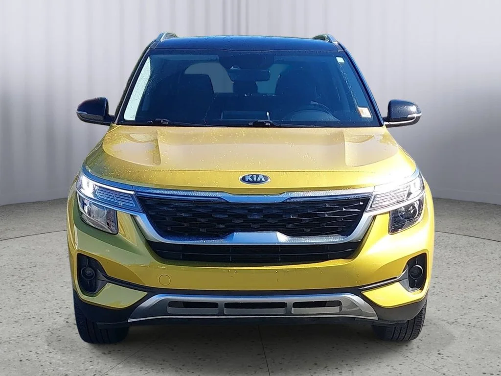 Used 2021 Yellow Kia S image 8