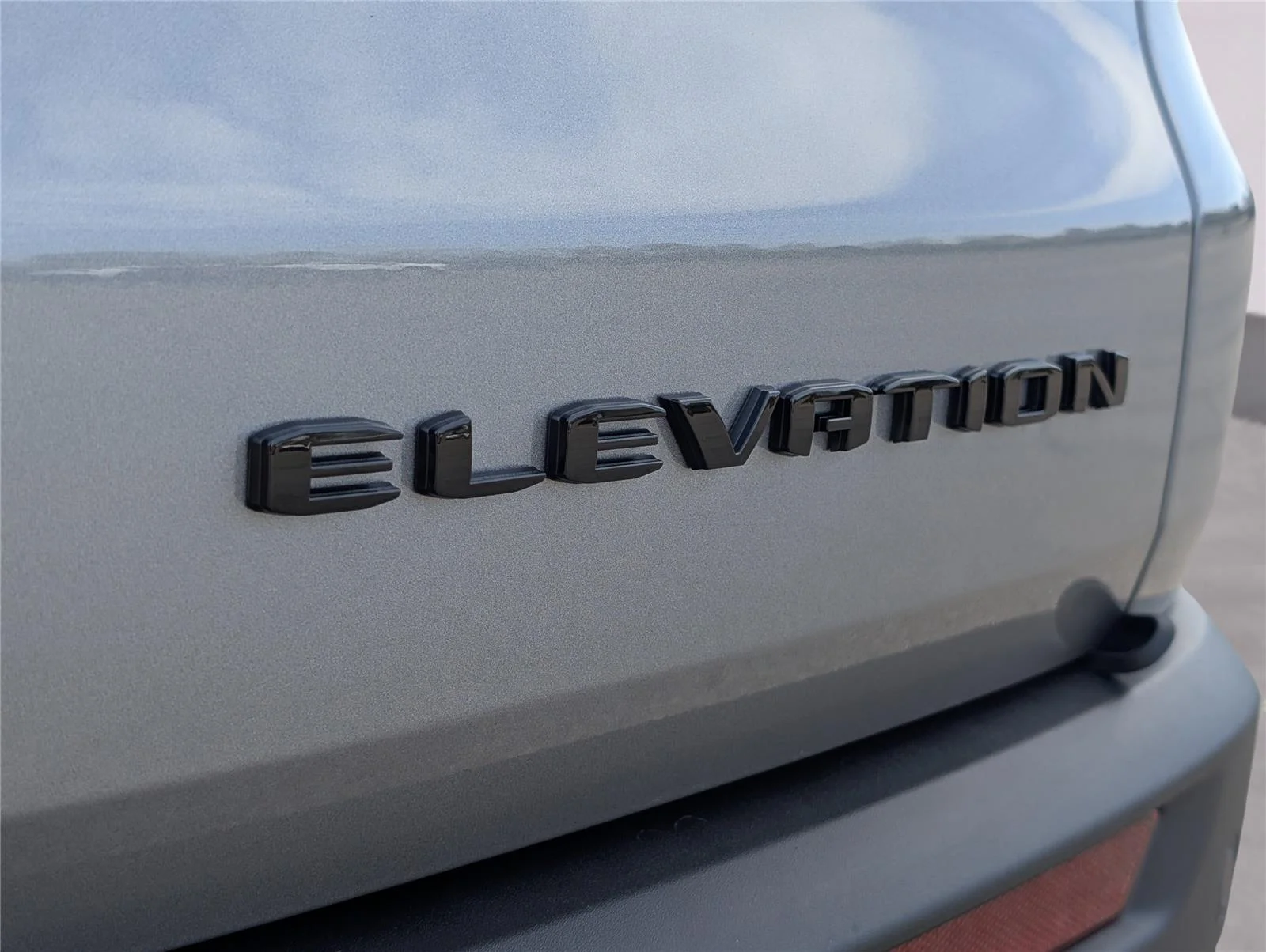 New 2026 Sterling Metallic GMC Elevation image 33