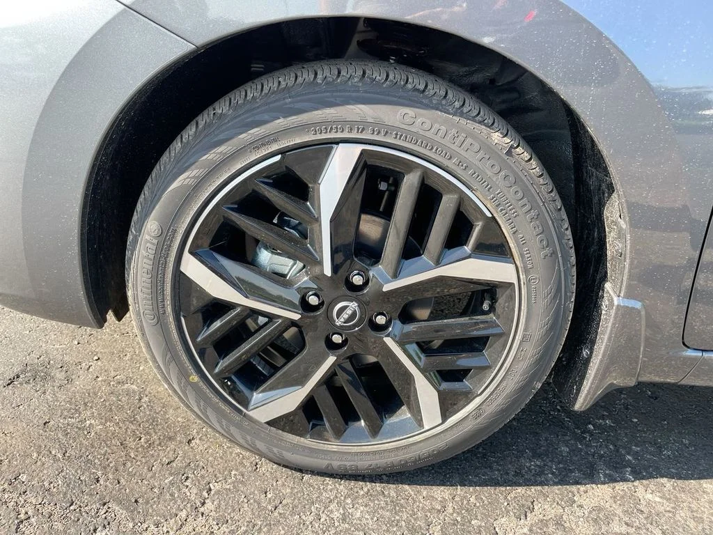 Certified Used 2025 Gray Nissan 1.6 SR image 20