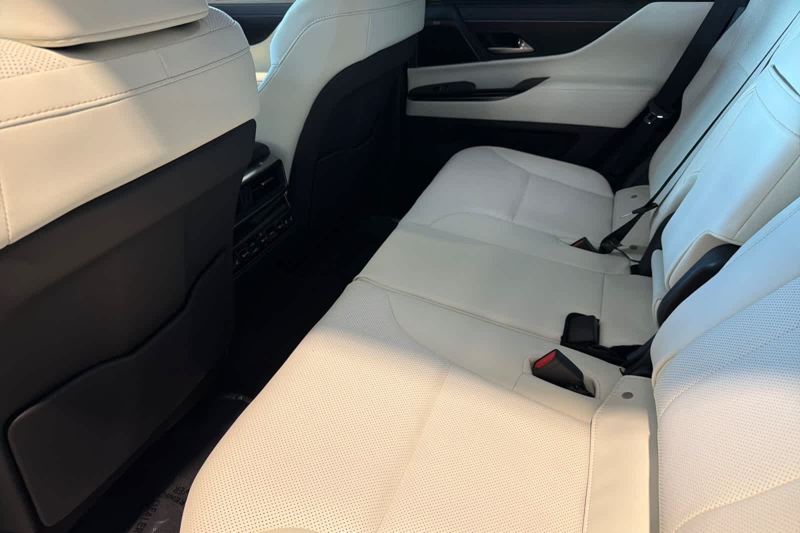 2026 Lexus LX 600 Luxury - Photo 4