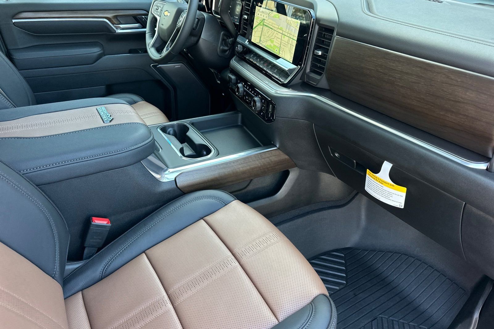 New 2026 Polar White Tricoat Chevrolet High Country image 15