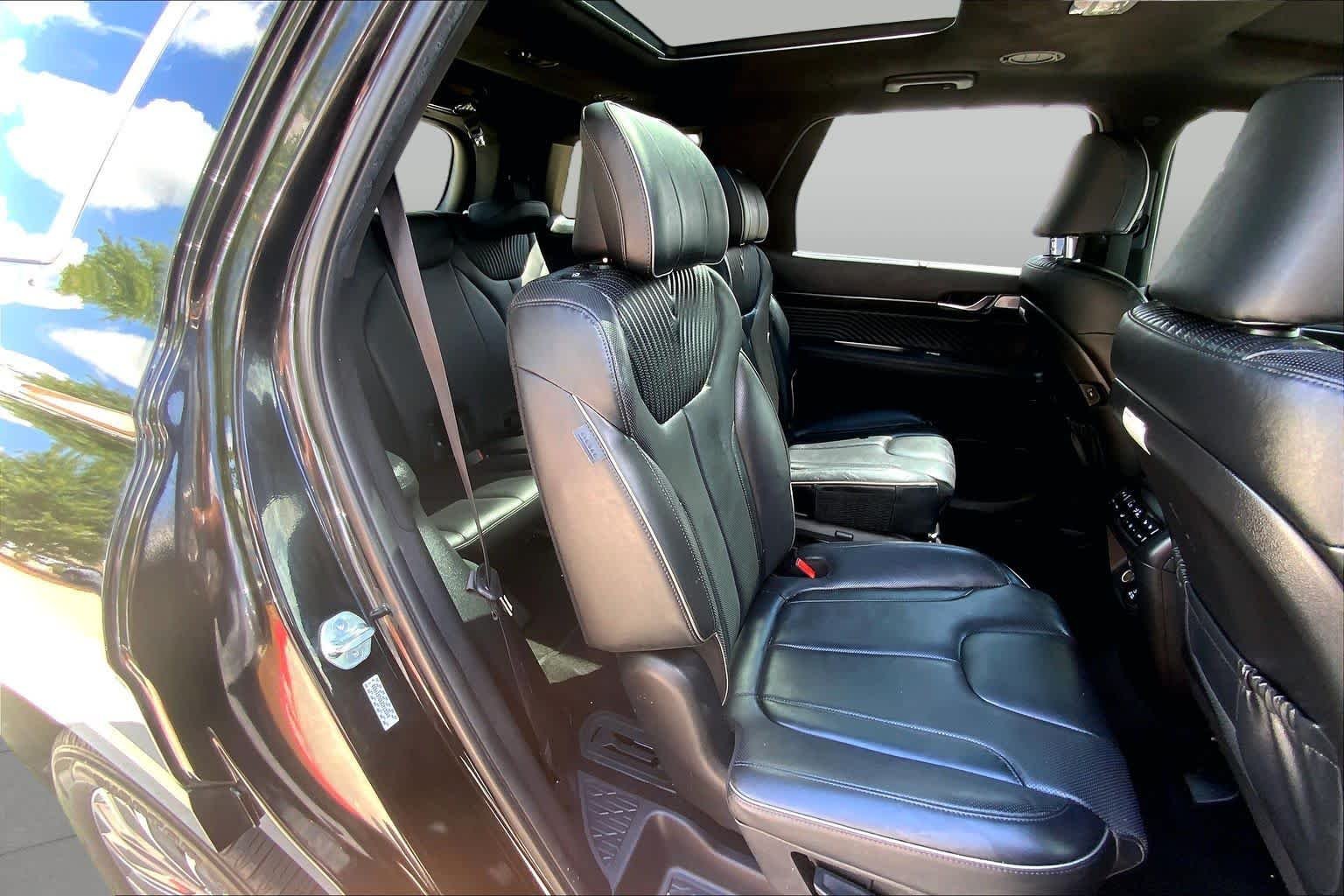 Used 2023 Abyss Black Pearl Hyundai Calligraphy image 19