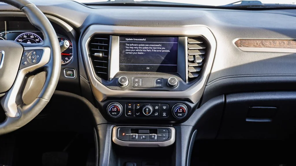 Used 2023 Red GMC Denali image 16