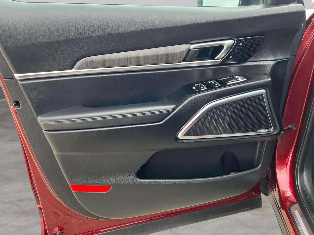 Used 2023 Red Kia SX image 25