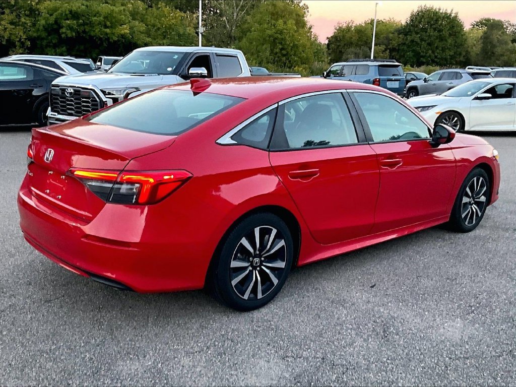 Used 2023 Red Honda EX image 6
