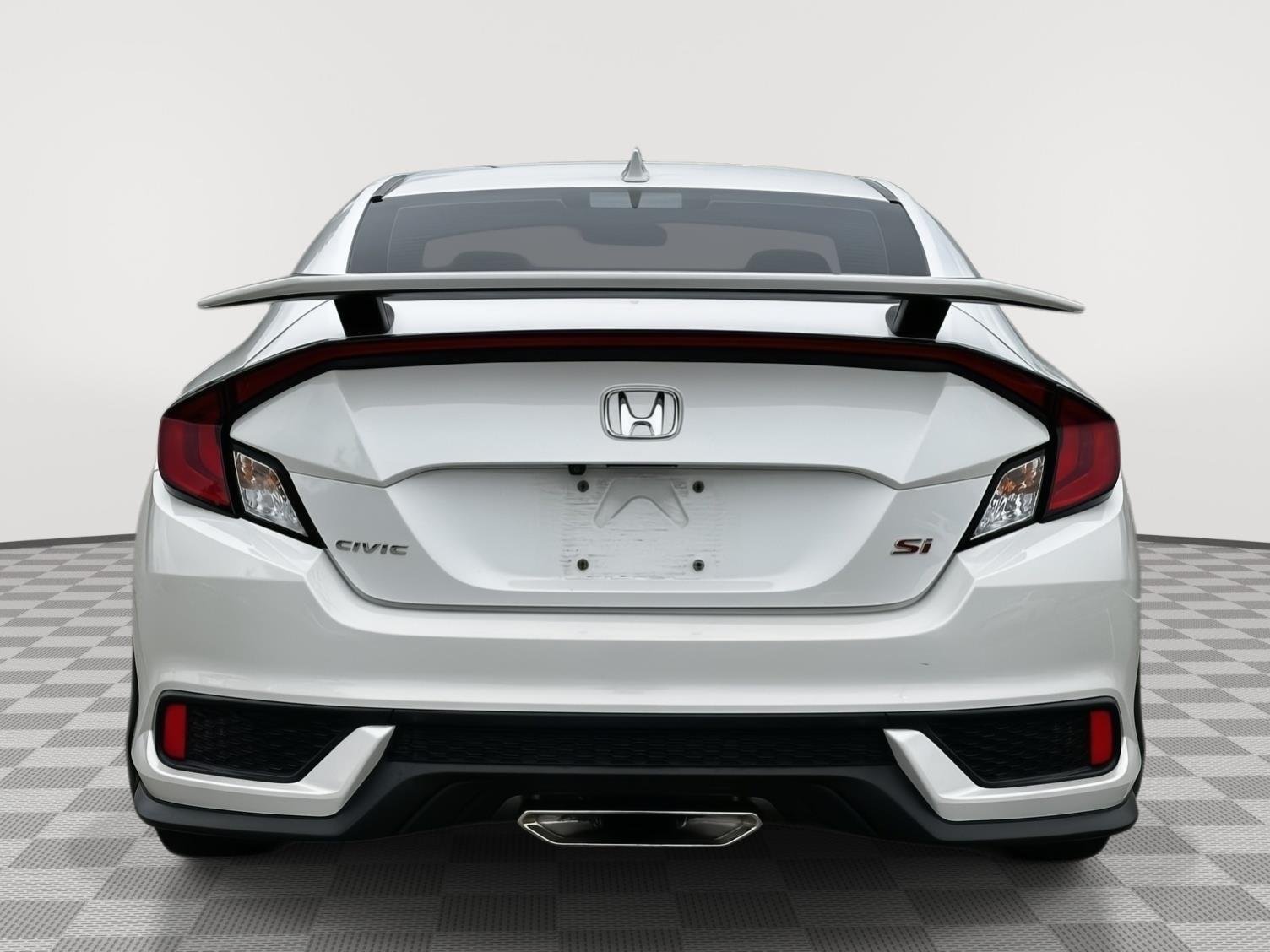 Used 2018 White Orchid Pearl Honda  image 4