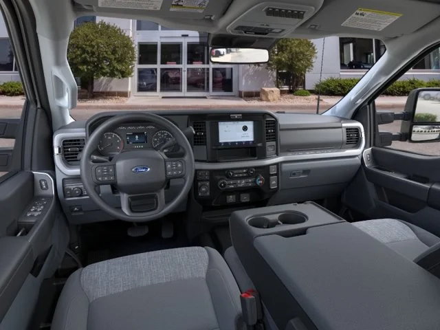 New 2026 Oxford White Ford XLT image 9