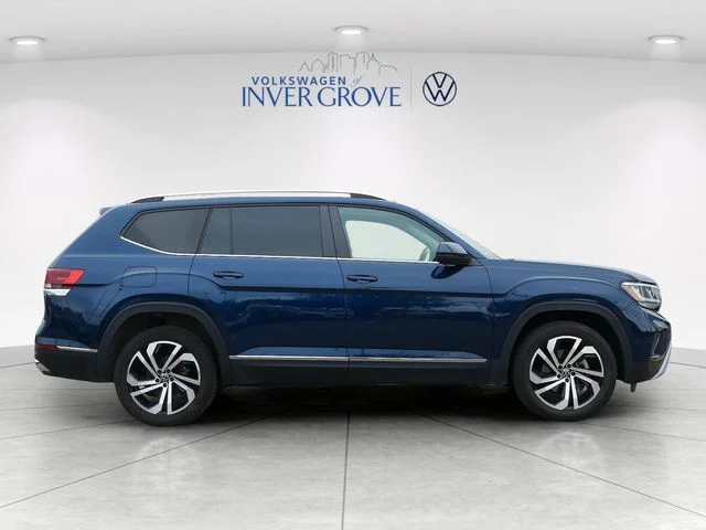 Used 2023 Blue Metallic Volkswagen SEL image 8