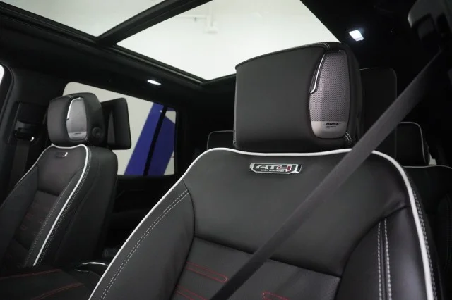2026 GMC Yukon AT4 Ultimate - Photo 21
