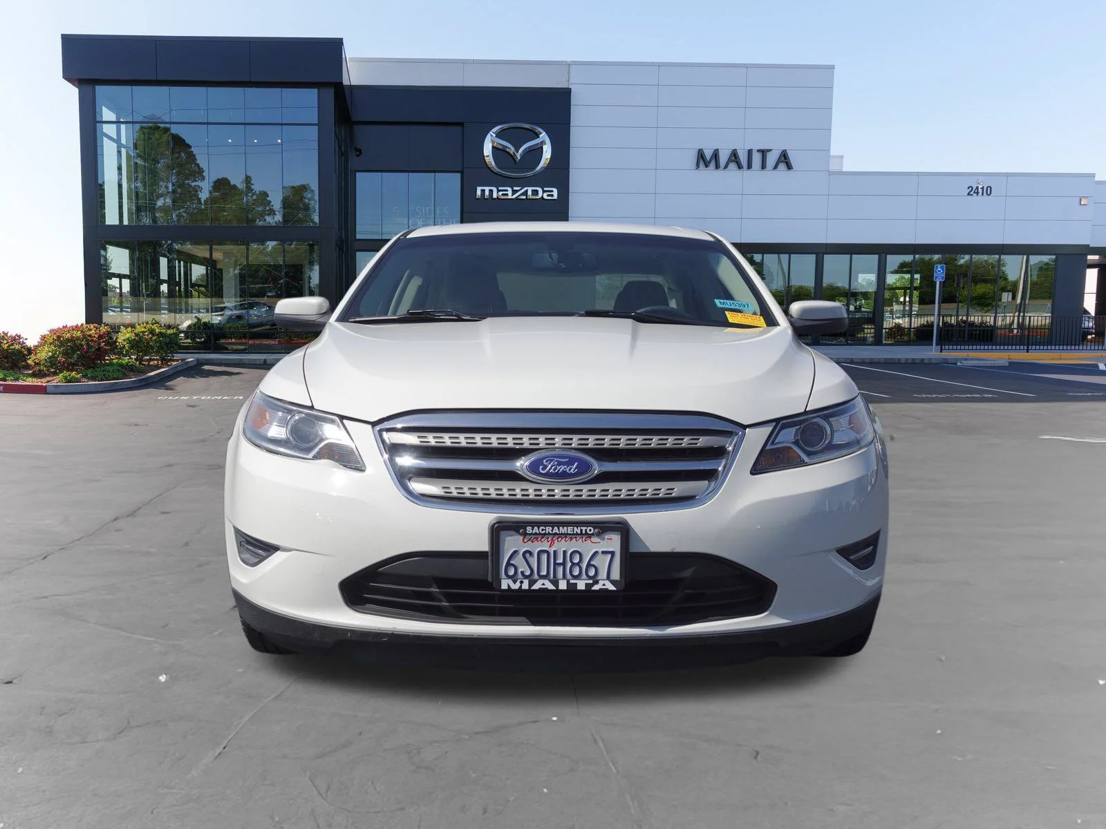 Used 2012 White Suede Ford SEL image 8