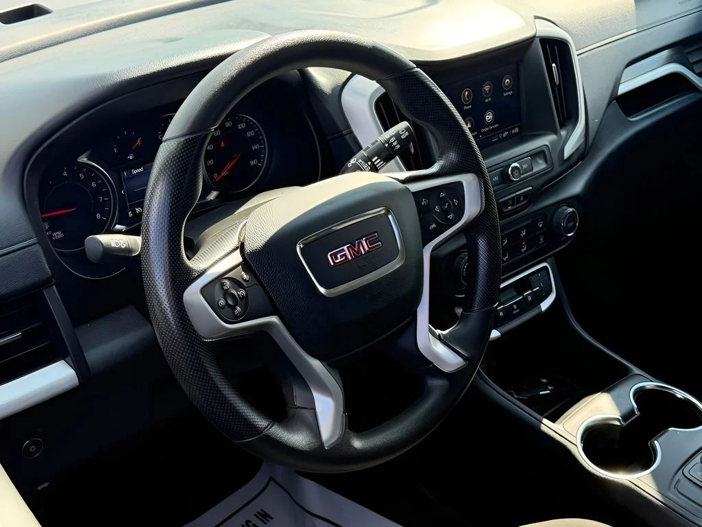 Used 2024 Ebony Twilight Metallic GMC SLE image 14