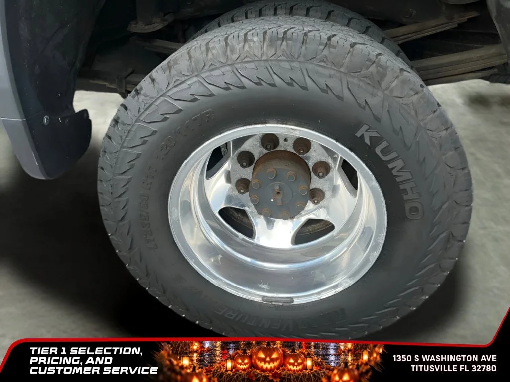Used 2020 SILVER ICE METALLIC Chevrolet High Country image 39