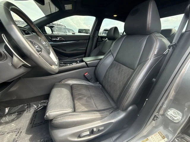 Used 2023 Gray Nissan SR image 11