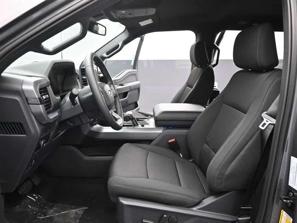 New 2026 Carbonized Gray Metallic Ford XLT image 9