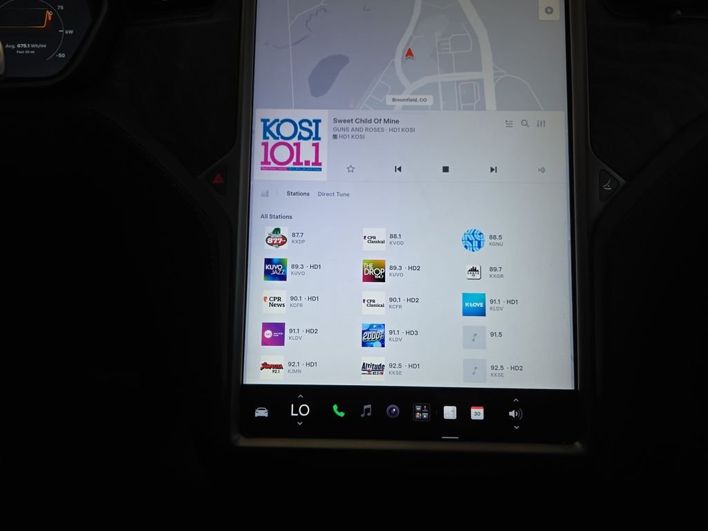 Used 2021  Tesla Long Range image 23