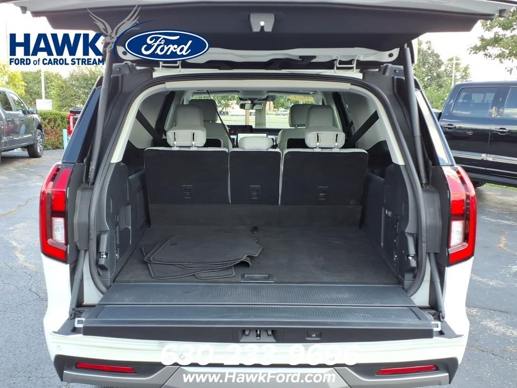 Used 2025 White Ford Platinum image 29