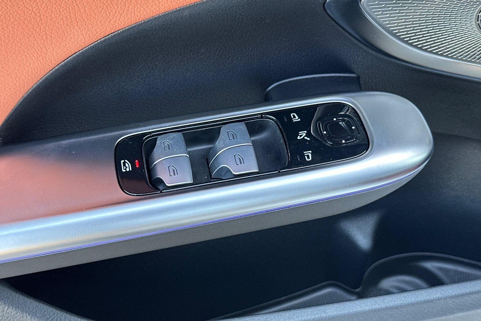New 2025 Polar White Mercedes-Benz C 300 image 25
